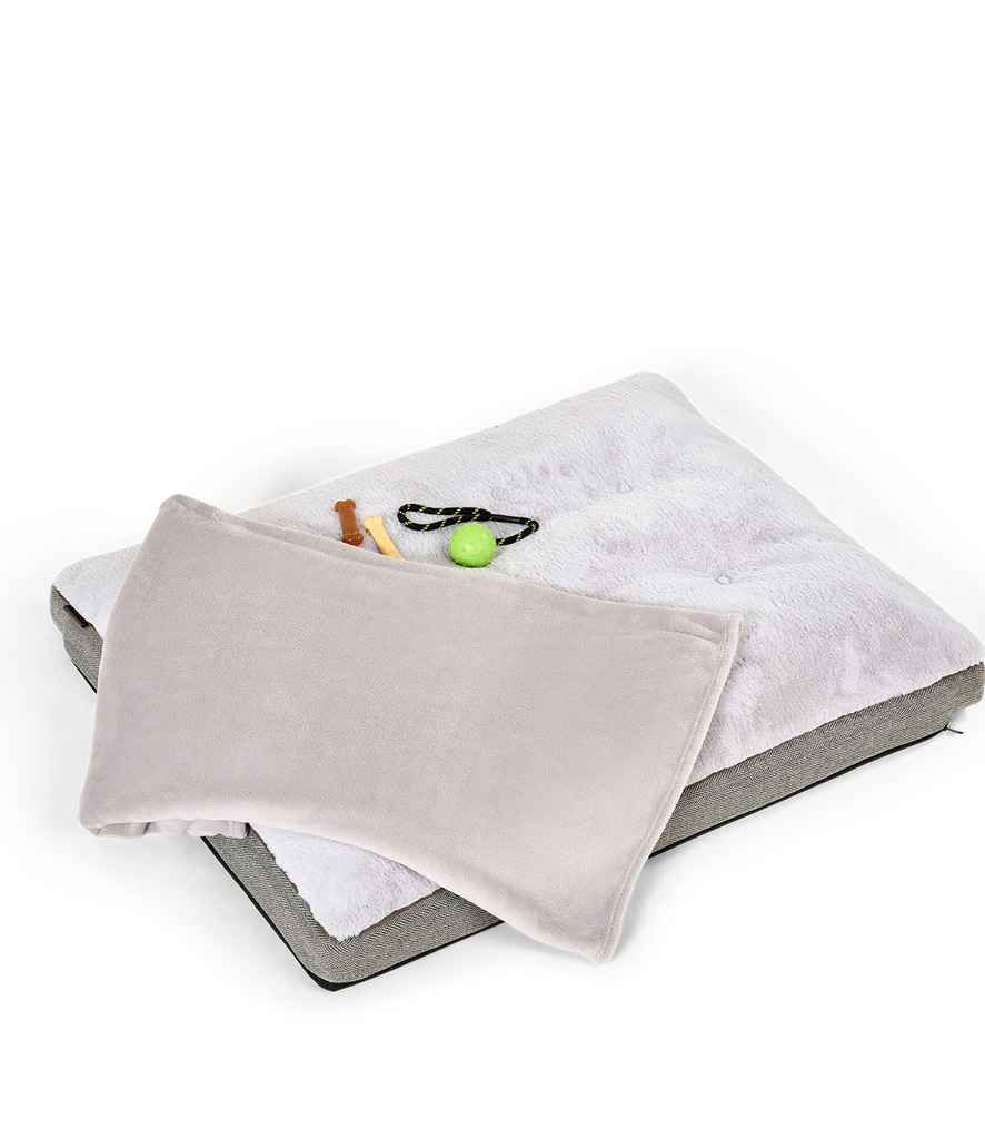 Brand Lab - Pet Teddy Fleece Blanket - Pierre Francis