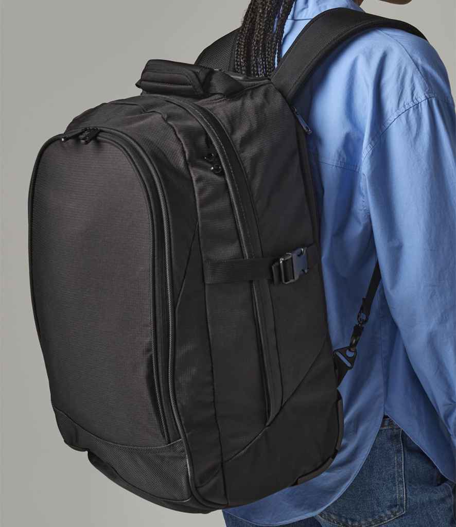 Quadra - Vessel™ Airporter - Pierre Francis