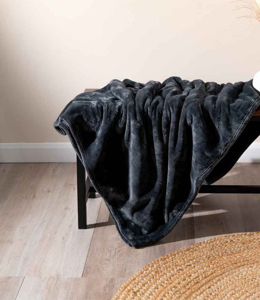 Brand Lab - Extra Large Plush Fleece Blanket