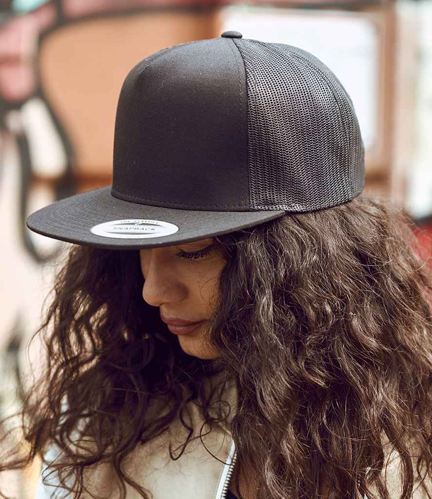 Flexfit - 5 Panel Retro Trucker Cap