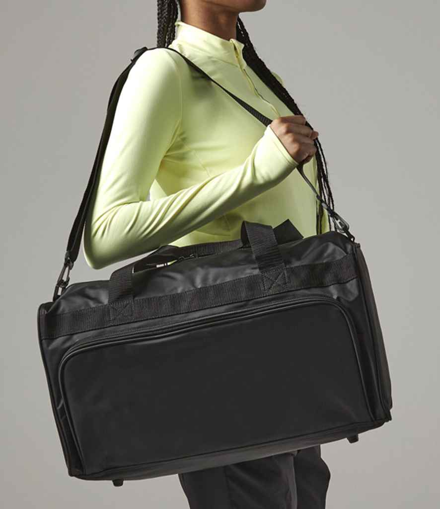 Quadra - Advertising Holdall - Pierre Francis