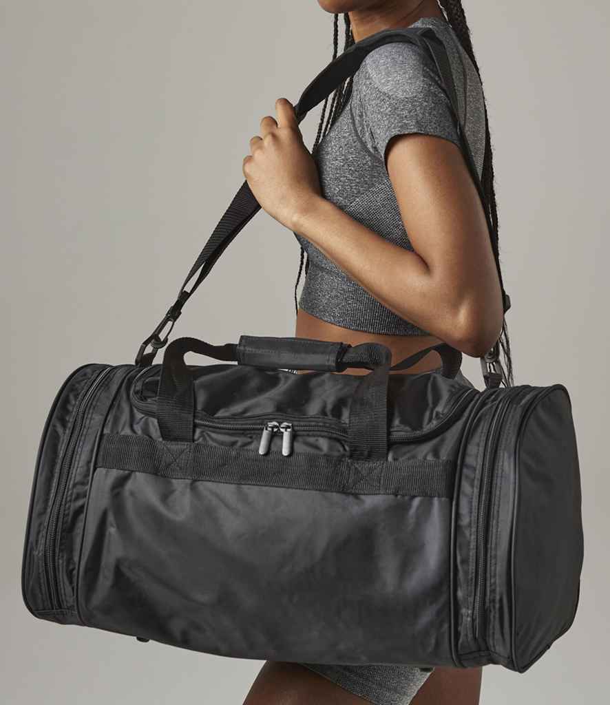 Quadra - Sports Holdall - QD70 BLK ONE