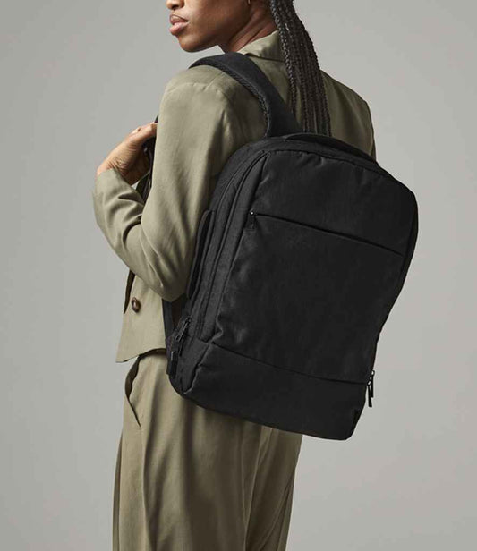 Quadra - Q-Tech Charge Convertible Backpack - QD990 BLK ONE