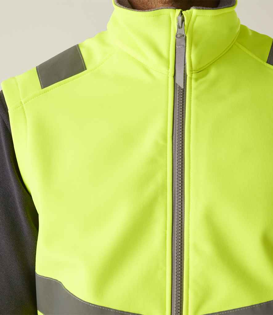 Regatta - High Visibility Pro Contract Ablaze Soft Shell Bodywarmer - Pierre Francis
