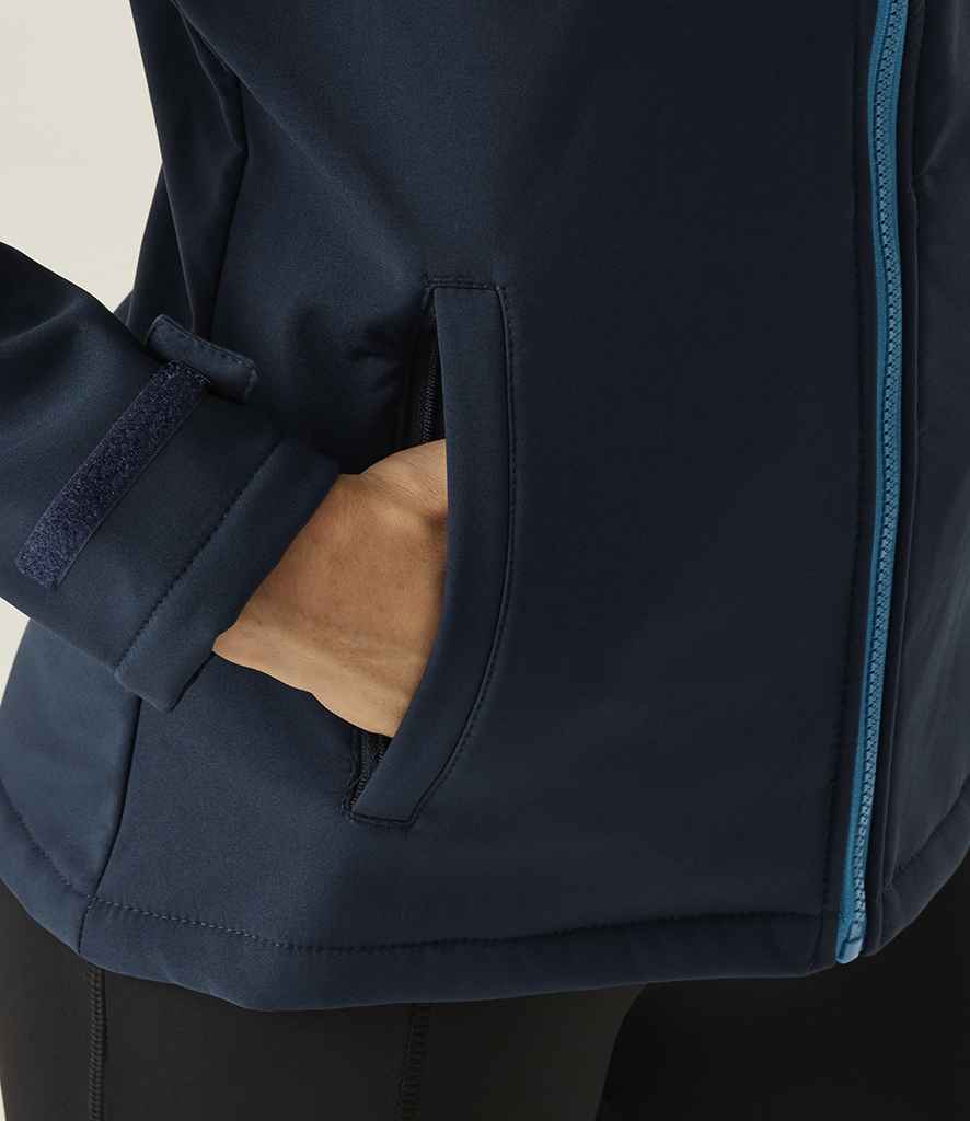 Regatta - Ladies Venturer Three Layer Hooded Soft Shell Jacket - Pierre Francis